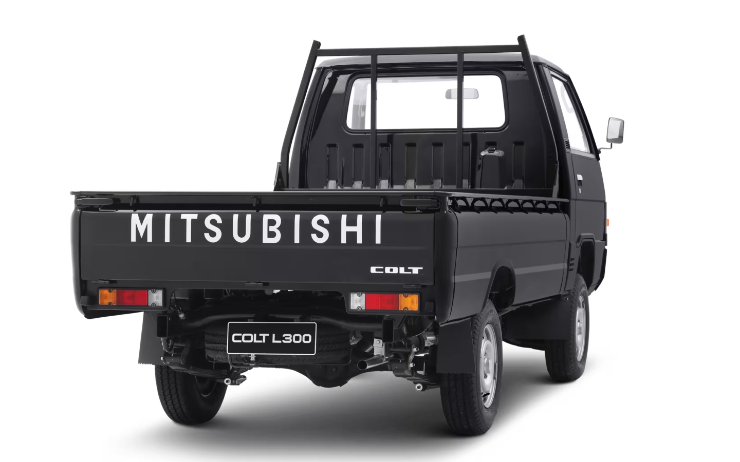 Hebat Di Segala Medan Mitsubishi L300